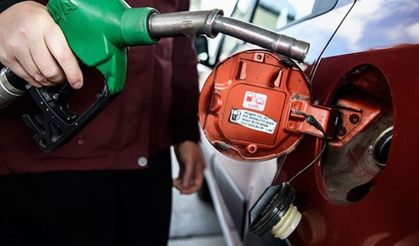 Benzine gece yarısı zam geliyor