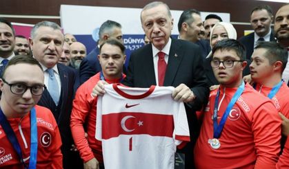 Erdoğan Futsal Millî Takımı'nı kabul etti