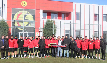Eskişehirspor, yeni sponsorluk anlaşmalarını duyurdu