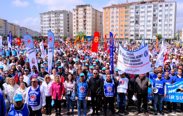 Eskişehir'de coşkulu 1 Mayıs kutlamaları