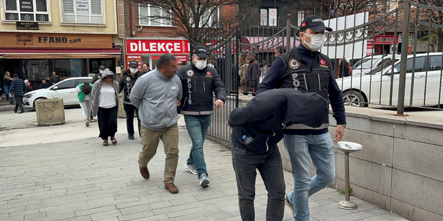 Uyuşturucu operasyonunda 4 şüpheliden 2’si tutuklandı