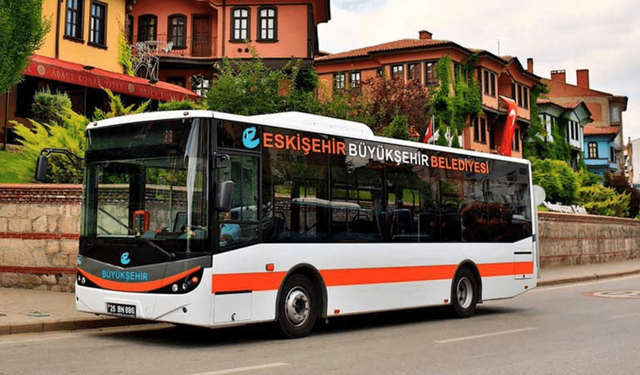 Belediye otobüsü seferlerinde gecikmeden dolayı işe geç kalıyoruz