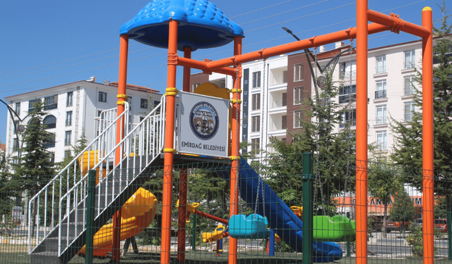 Emirdağ Belediyesi'nden yeşil alan ve park atağı