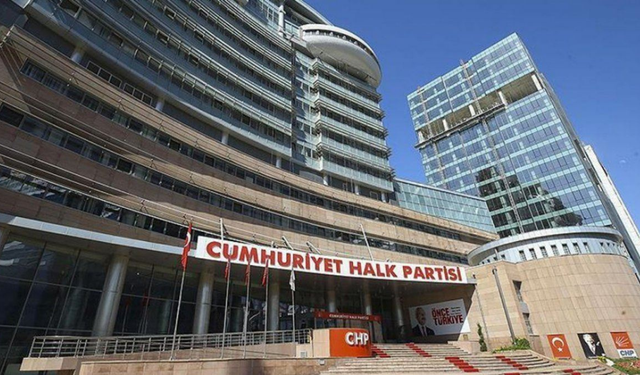 CHP'de adaylık başvuruları uzatıldı