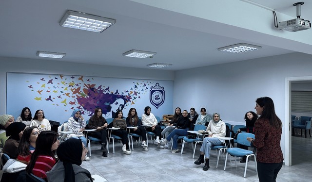 Kadın Sağlığı Eğitimi Seminer Programı