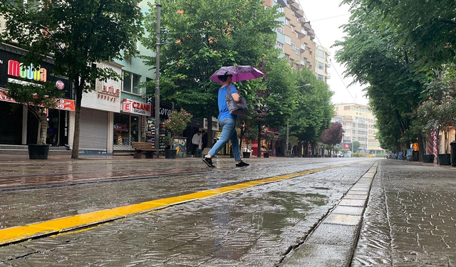 Eskişehir yine yağmura teslim olacak: 4 Temmuz hava durumu