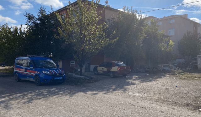 Gelin kaynana kavgası kanlı bitti: Boğazını keserek öldürdü