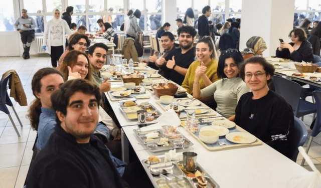 Anadolu Üniversitesi, yeni yılın ilk öğle yemeğini sen belirle etkinliği yaptı