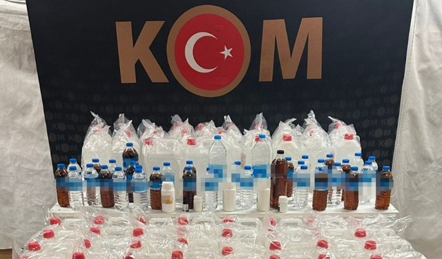 Eskişehir'de kaçak alkol operasyonu: Bir ev ve bir iş yerinde 380 litre alkol