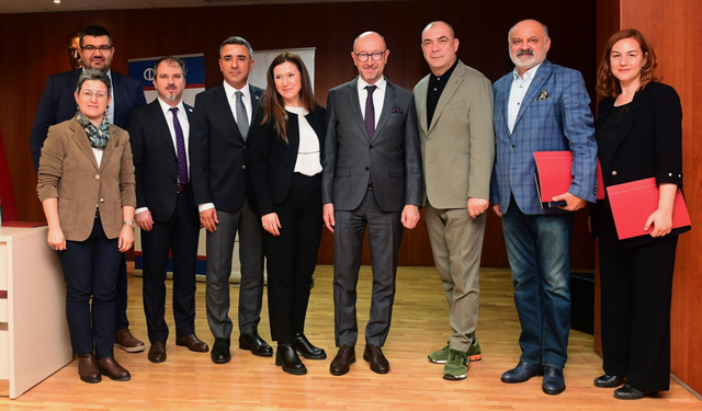 Anadolu Üniversitesi'nde Sürdürülebilirlik Odağında Yeşil ve Yalın Dönüşüm konuşuldu