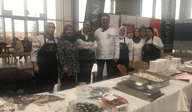 Filistinli öğrencilere destek için kermes