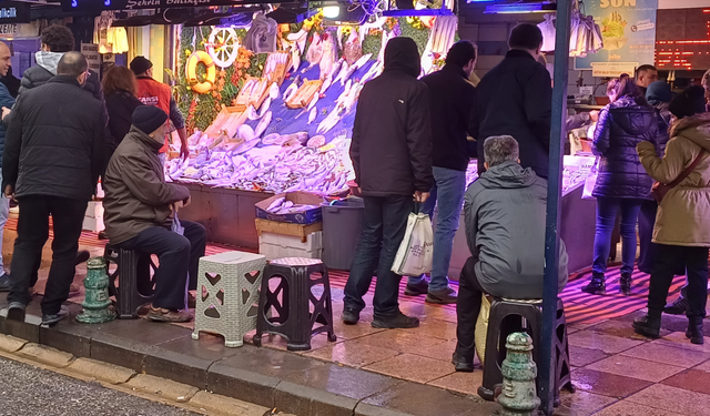 Eskişehirli vatandaşlardan bu balığa yoğun ilgi