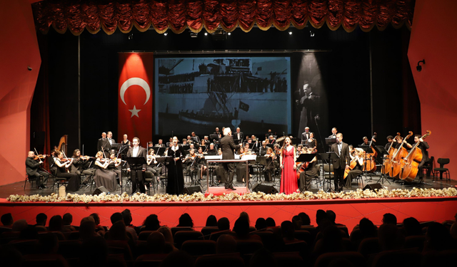 ESO'nun düzenlediği 'Cumhuriyetin 100. Yıl Özel Konseri'ne yoğun ilgi