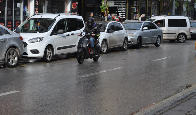 Uzman isim uyardı: Eskişehir'de motor kullananlar bunlara dikkat!