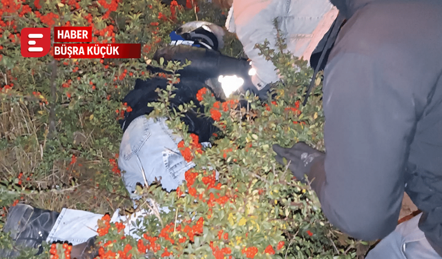 Eskişehir'de otomobil ile çarpışan motosiklet sürücü çalıların arasına uçtu