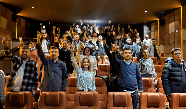 MHP Eskişehir teşkilatı Aybüke filminde buluştu