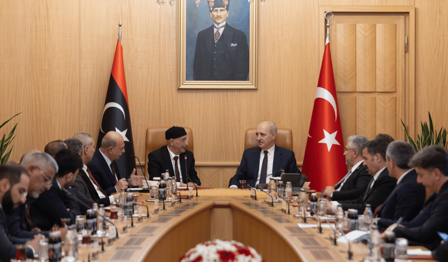 Kurtulmuş, Libya Temsilciler Meclisi Başkanı Salih ile bir araya geldi