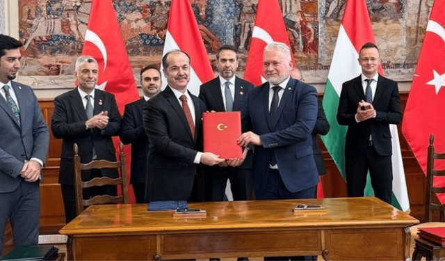 Yunus Emre Enstitüsü'den Budapeşte Lorand Üniversitesiyle Türkoloji bölümü protokolü