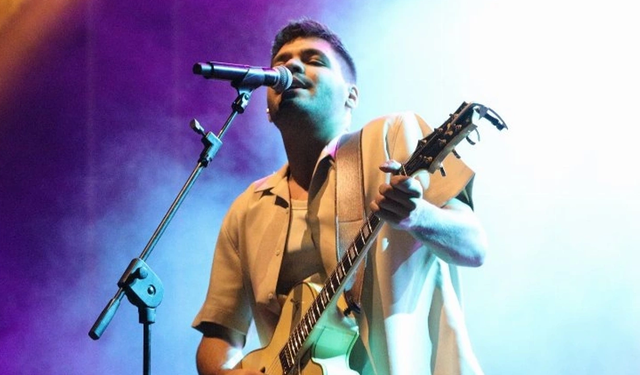 Emir Can İğrek Eskişehir’de sahne alacak