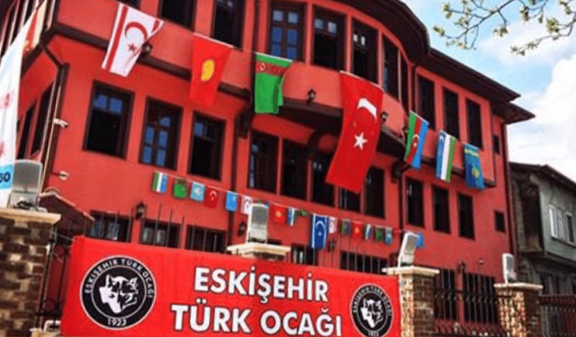 Eskişehir Türk Ocağı'ndan yeni öğrencilere hoş geldiniz mesajı