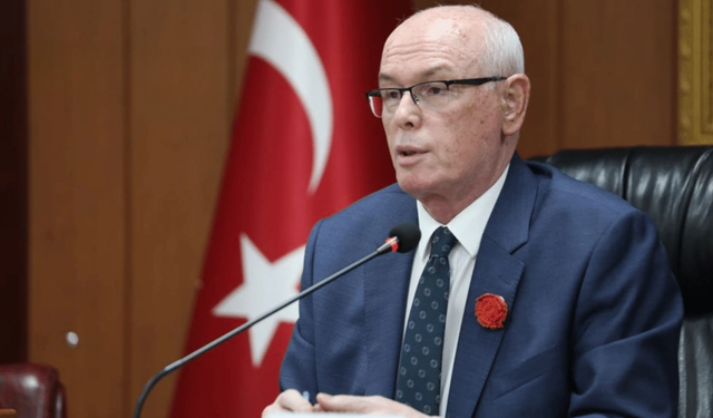 Kazım Kurt: "İki kahramanımızı rahmet ve minnetle anıyorum"