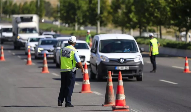 Türk Polis Teşkilatından sürücülere uyarı