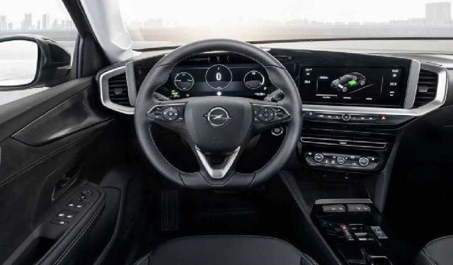 Opel'den 200 bin liralık dev indirim: Sevilen model bu fiyattan satılacak