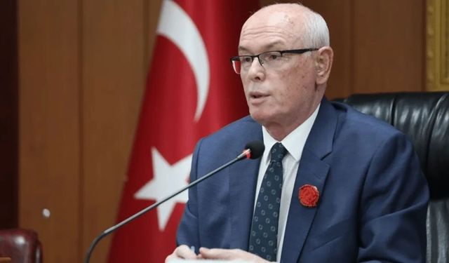 Kazım Kurt: "Saygıyla minnetle anıyorum"