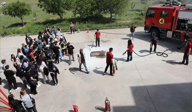 ESTÜ Ulaştırma Meslek Yüksekokulu'dan yangın eğitimi