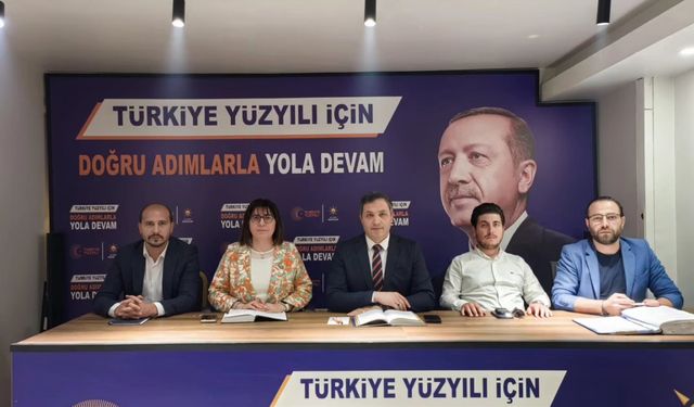 AK Parti İlçe Başkanlığında olağan yönetim kurulu toplantısı gerçekleştirildi