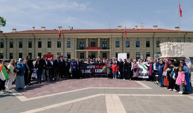 AK Parti Kadın Kolları Teşkilatı Filistin’deki anneler için bir araya geldi