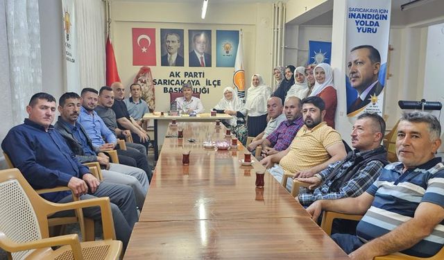 AK Parti Sarıcakaya istişare ve değerlendirme toplantısı gerçekleştirdi