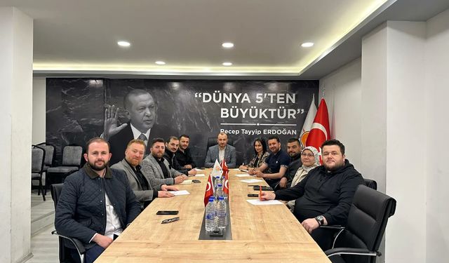 AK Parti Tepebaşı haftalık olağan ilçe yürütme kurulu toplantısı gerçekleştirdi