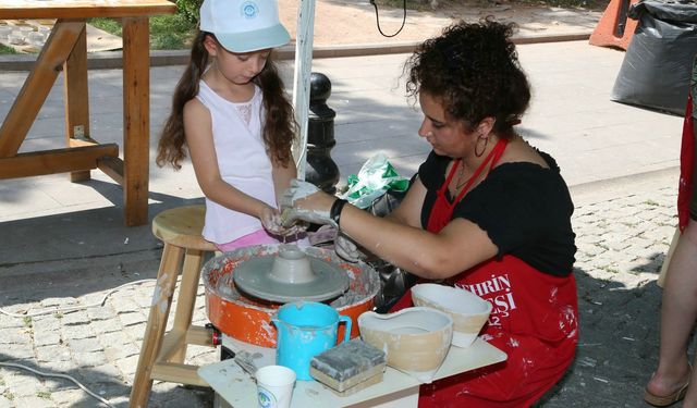 Şehrin Ateşi Seramik Galerisi anne ve çocuklarını bir araya getirecek