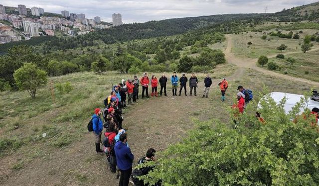 Doğada yön bulma eğitimi verildi