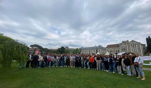 Eskişehirli öğrenciler Boğaziçi ve Koç Üniversitesi'ni gezdi