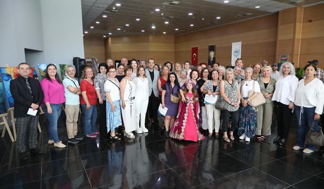 Halk Merkezleri resim atölyesinden yıl sonu sergisi