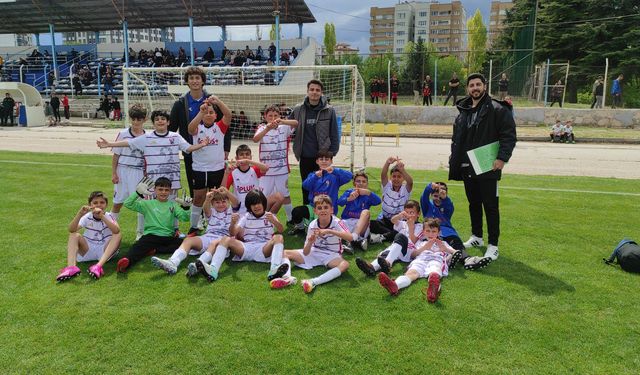 Artıspor’un U11 takımı U11 ligine fırtına gibi başladı