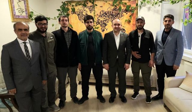 İHH'dan Gürhan Albayrak'a ziyaret