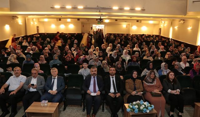 Aile Haftası Kapsamında "Savaş, Göç ve Aile” konferansı düzenlendi