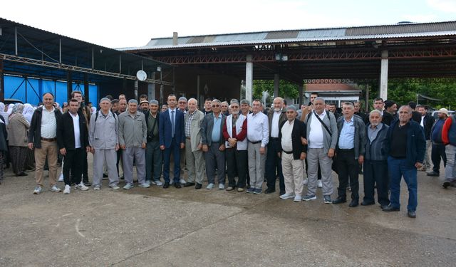 Sarıcakaya'da hacı adayları kutsal topraklara uğurlandı