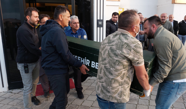 Dehşet verici olay: 2 çocuk annesi kadın boğazı kesilerek öldürüldü