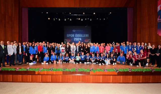 2024 Anadolu Üniversitesi Spor Ödülleri sahiplerini buldu