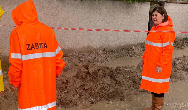 Çifteler'de yağıştan etkilenen bölgelere müdahale edildi