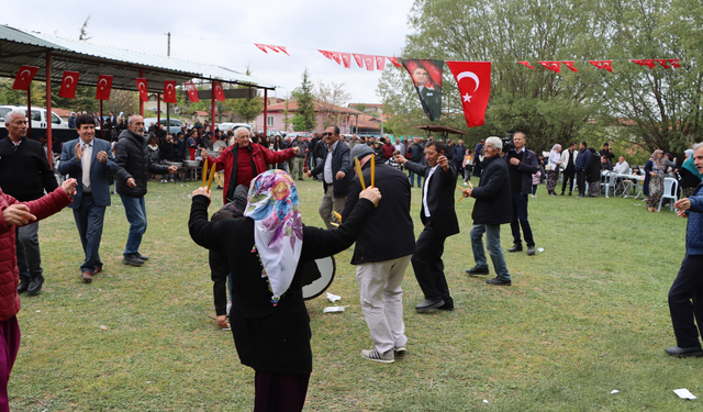 Gemiçli Yörüklerden Hıdırellez Şenliği ve şükür duası