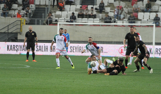 İzmir'de ilk yarı gol sesi çıkmadı