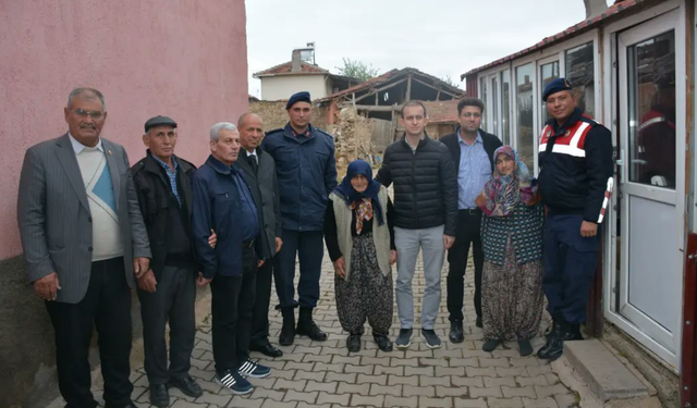 Seyitgazi Kaymakamı Çolak'tan Anneler Günün'de anlamlı ziyaret