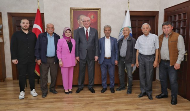 Sarıcakaya CHP İl Başkanı'ndan Kazım Kurt'a ziyaret