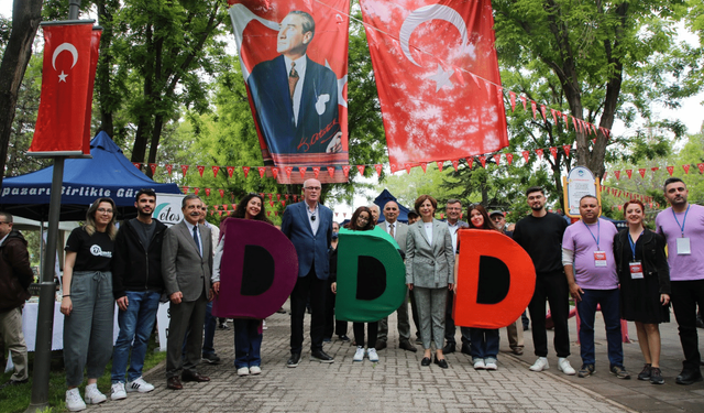 Eskişehir’in demokrasi şöleni başladı