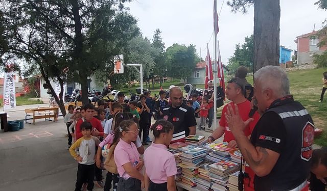 Kozkayı köyünde kitap bağışında bulunuldu